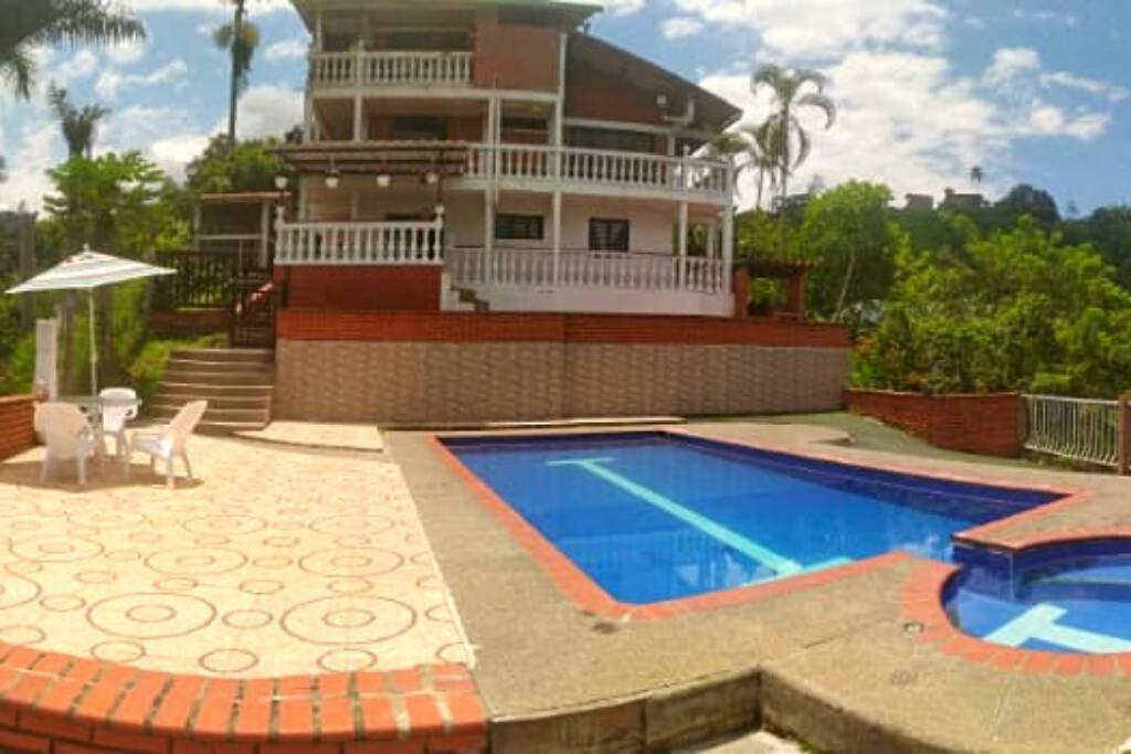 Apartamento Campestre มานิซาเลส ภายนอก รูปภาพ