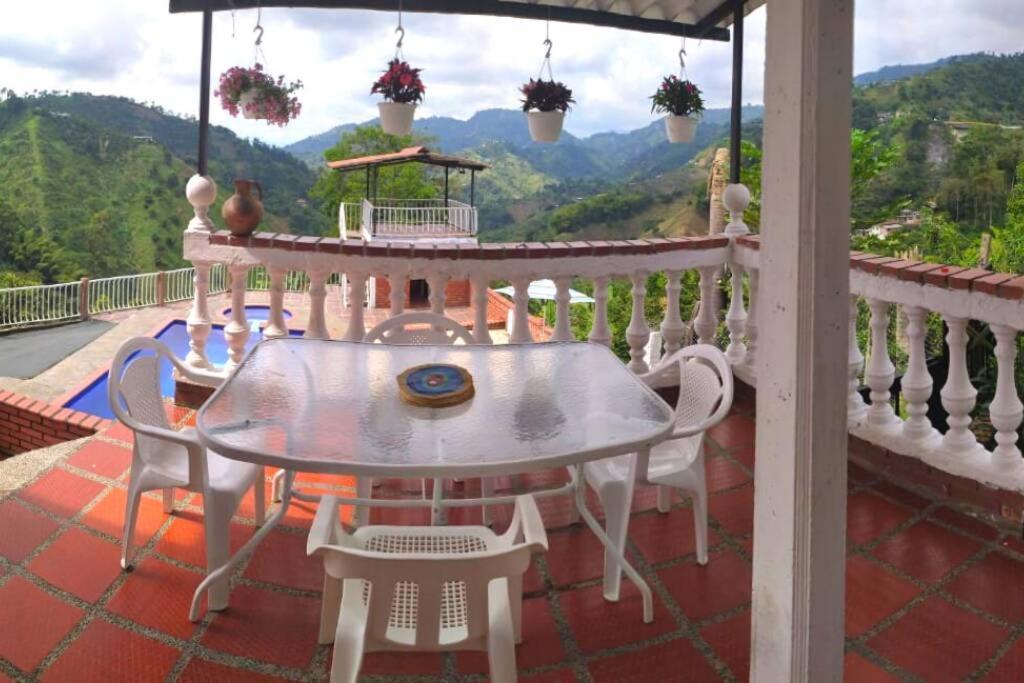 Apartamento Campestre มานิซาเลส ภายนอก รูปภาพ