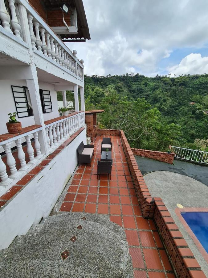 Apartamento Campestre มานิซาเลส ภายนอก รูปภาพ